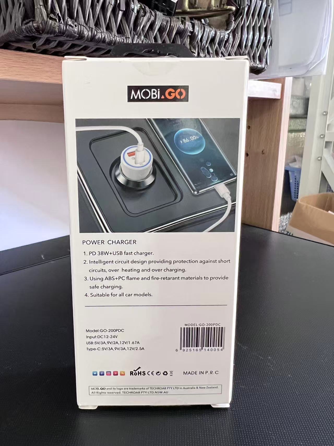 Mobi Car Charger with C to C Cable (GO200PDC)