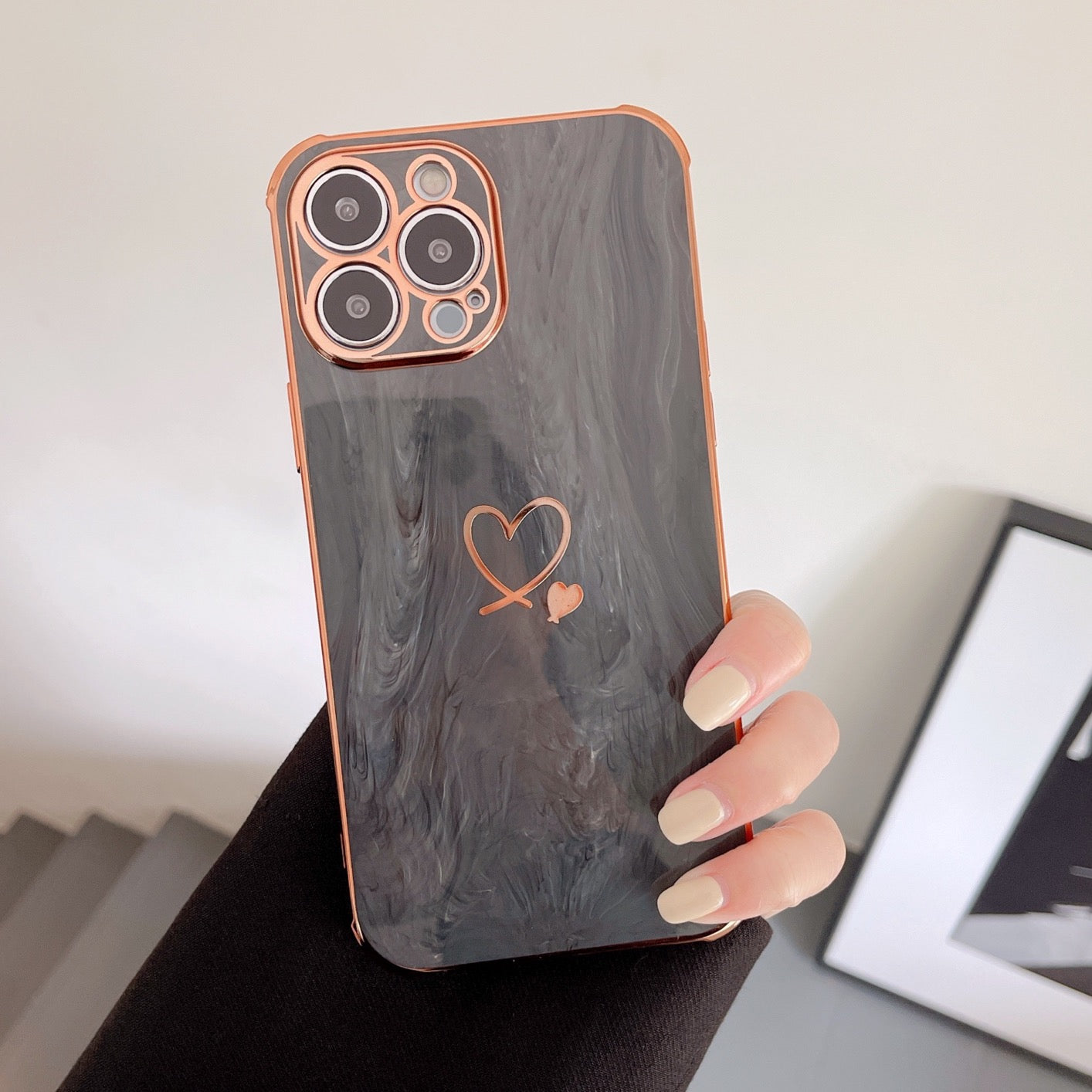 Marble Looking Heart Case 13/14