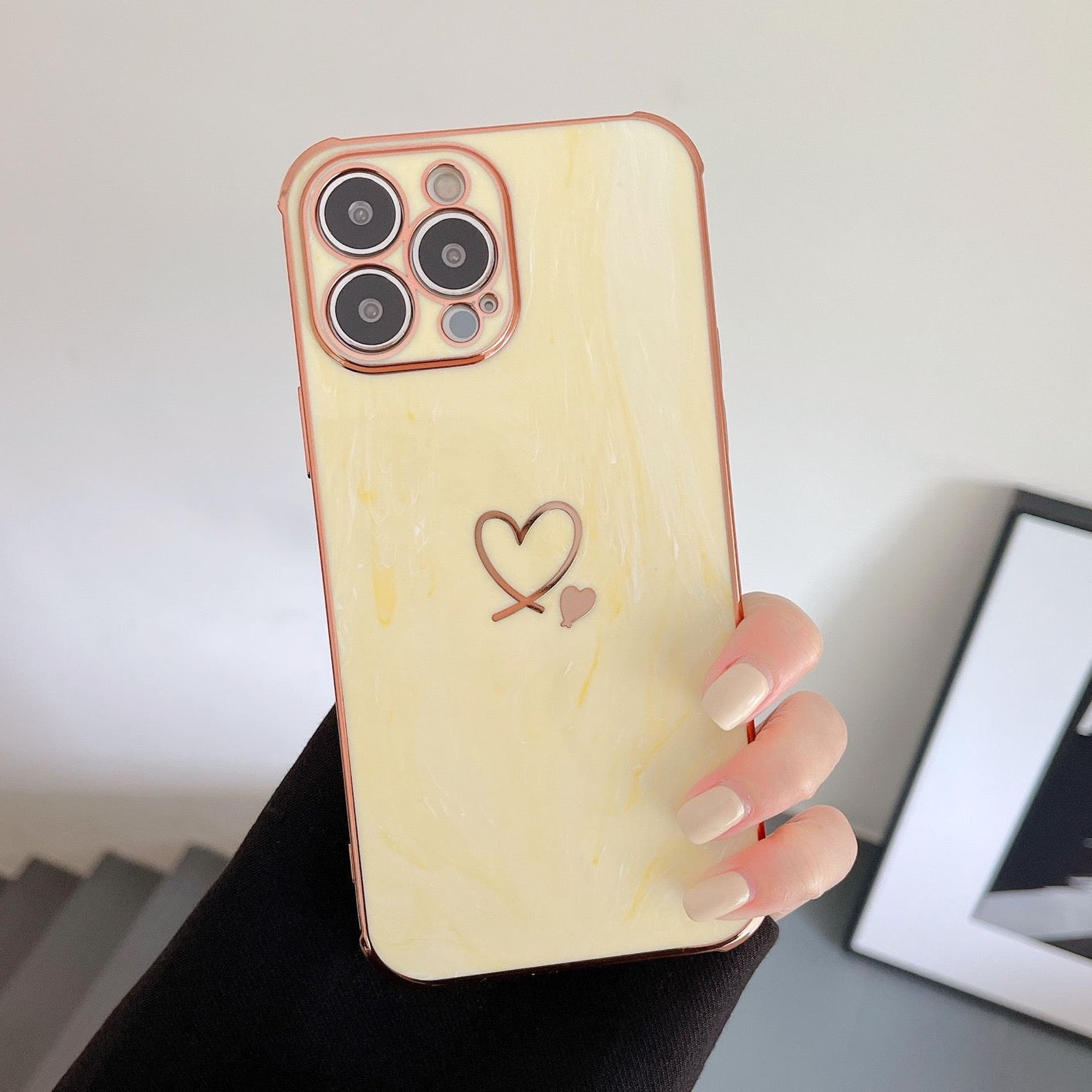 Marble Looking Heart Case 13/14